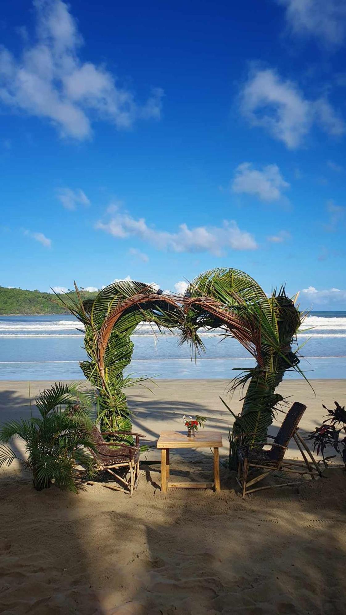 8 Star Paradise Locaroc Exterior foto
